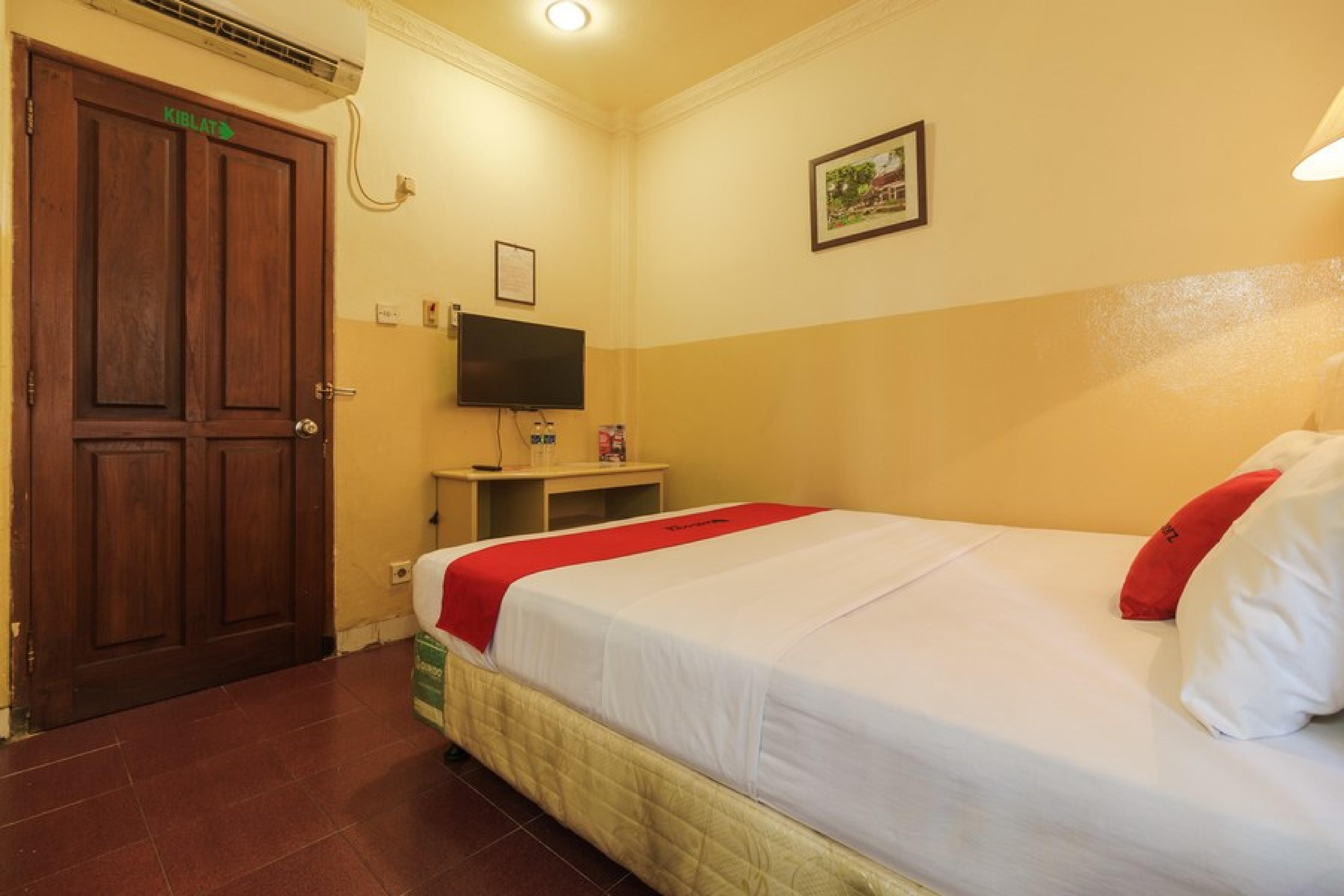 RedDoorz @ Jalan Jaksa Dżakarta Zewnętrze zdjęcie